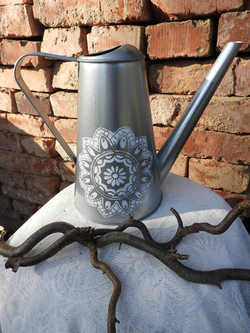 Nádoby - Konvička/krhla plechová na polevanie mandala - 18242657_