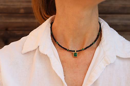 Náhrdelník spinel, jadeit