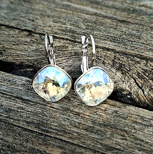 Náušnice - Zľava-Náušnice Square so Swarovski krištáľom – trblietavá elegancia v striebornom tóne - 18243789_