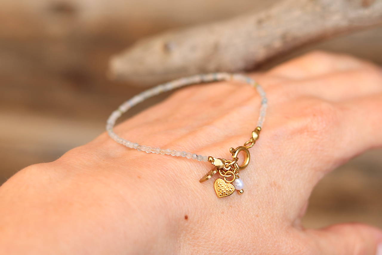 Tenký náramok akvamarín