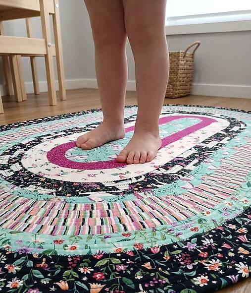 Detský koberec Jednorožec – ručne šitý bavlnený koberec, prateľný Jelly Roll koberec do detskej izby