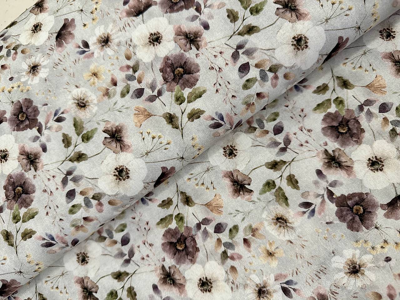 100% BAVLNA / POPELIN / KVETINY