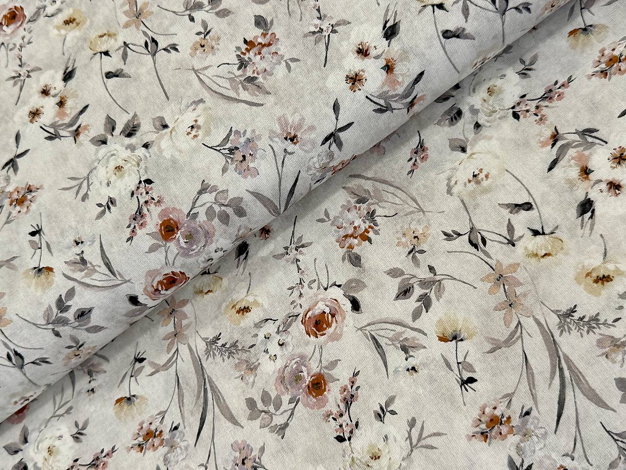 100% BAVLNA / POPELIN / KVETINKY