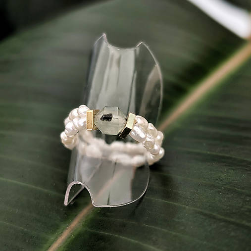 Prsteň z riečnych perál a prehnitu – dvojitý dizajn –Line cube