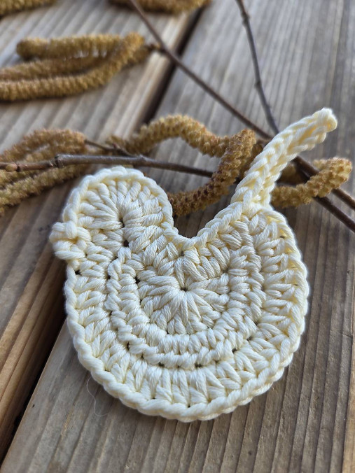 Dekorácie - Vtáčik na zavesenie (Svetložltá) - 18246036_