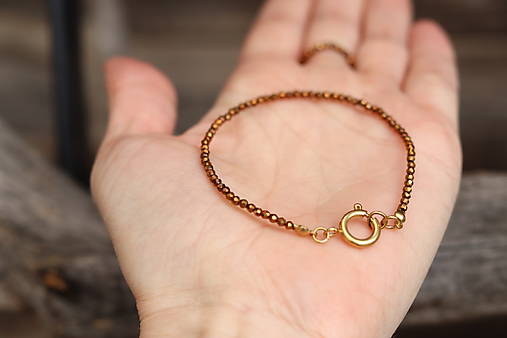 Tenký náramok zirkon brown