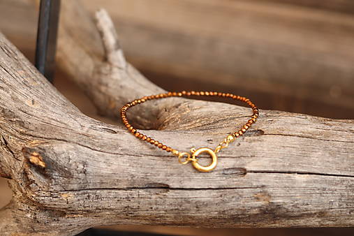 Tenký náramok zirkon brown