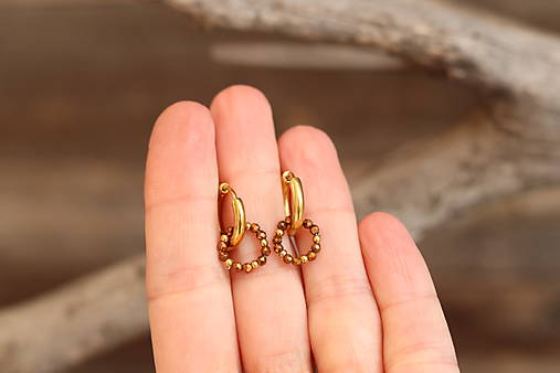 Náušnice kruhy so zirkónom brown