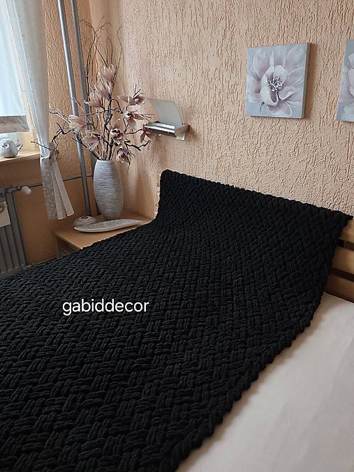 Deka/prehoz na manželské postele/prehoz na sedacie súpravy z vlny alize puffy - čierna