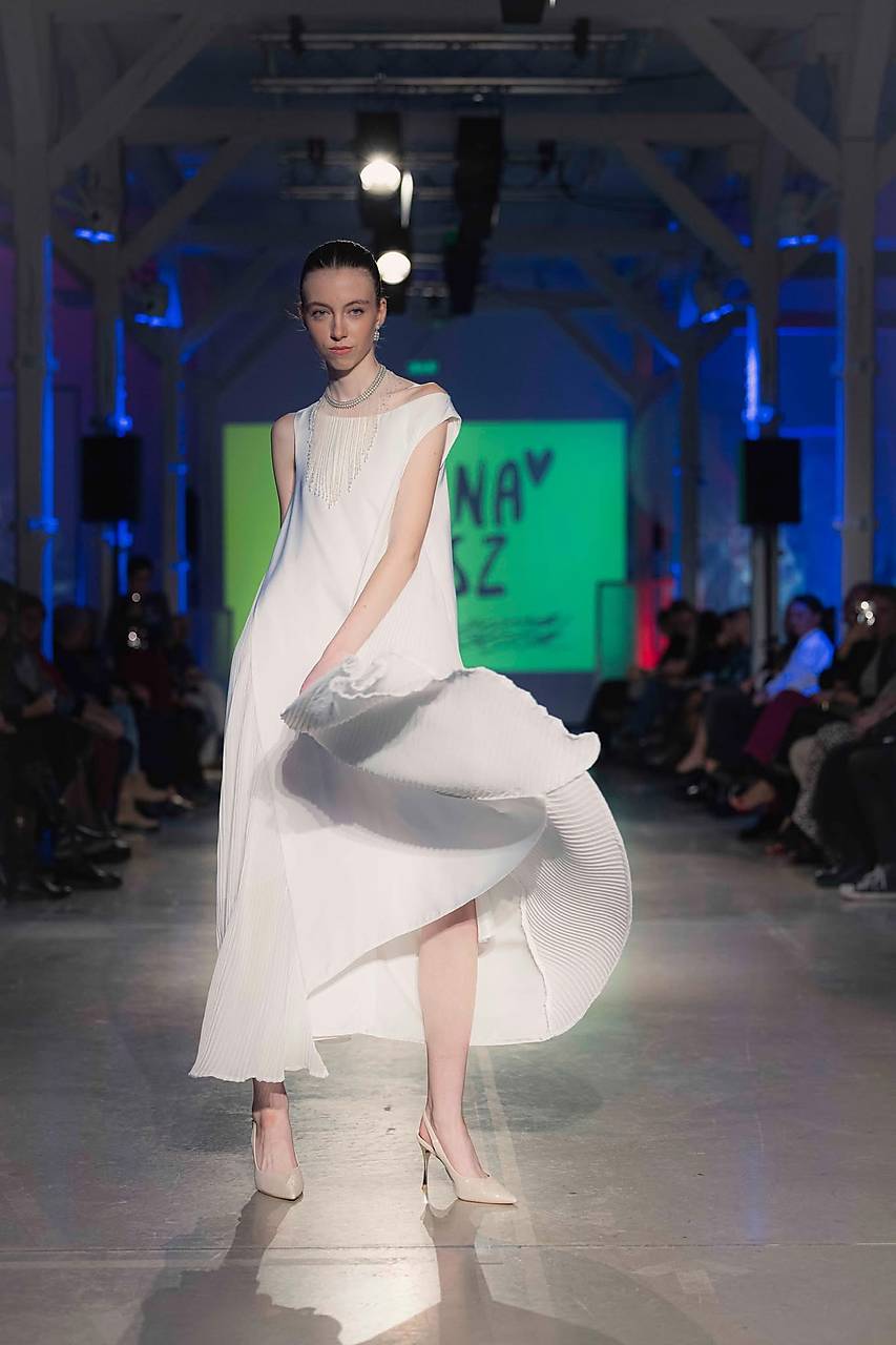 Výrazný strapcový náhrdelník