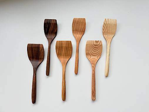 Drevená obracačka (orech/čerešňa/jaseň) - „WaldChef Wender“