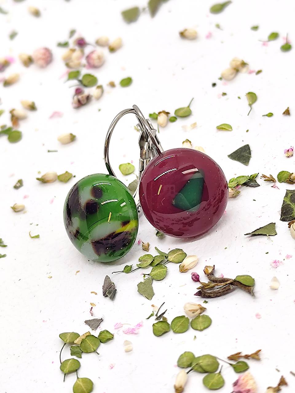 Jedinečné sklenené náušnice "VERA"  – malé umelecké dielo