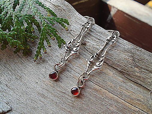 Strieborné náušnice Ag925 Viktorianske Granát