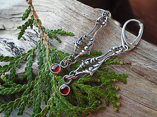 Strieborné náušnice Ag925 Viktorianske Granát