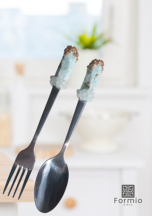 Originálny darček pre kamarátku – kávová lyžička a dezertná vidlička, tyrkysovy kryštál