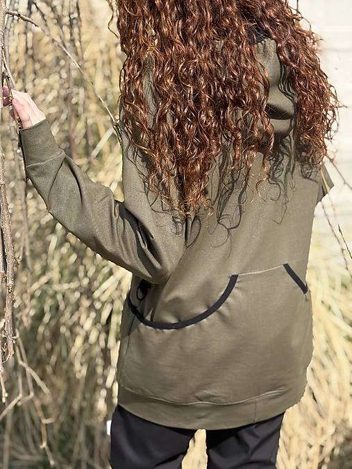 Výcviková mikina oliva