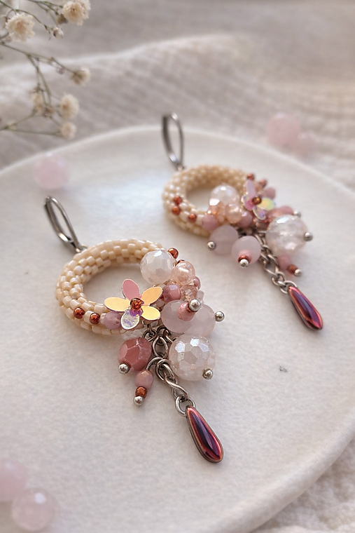 OK náušnice s ruženínom