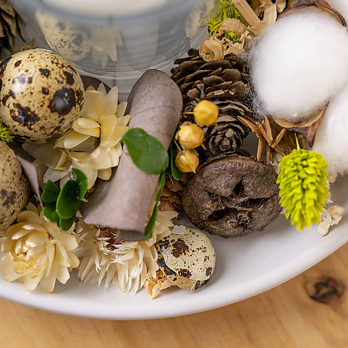 veľkonočný svietnik zo sušených kvetov na stôl