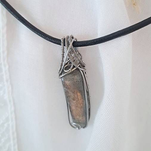 Náhrdelník - pánsky labradorit 1