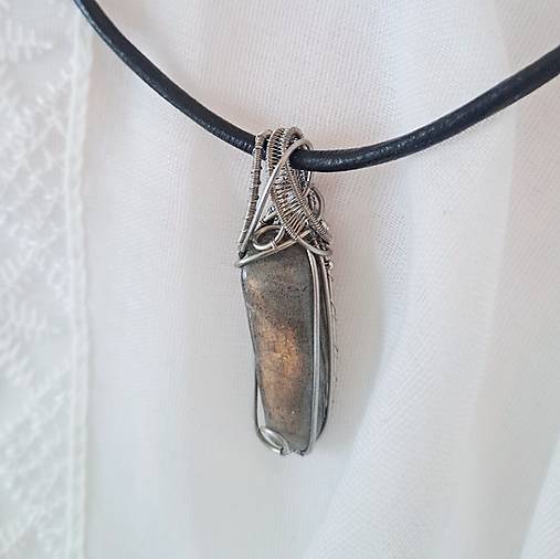 Náhrdelník - pánsky labradorit 1