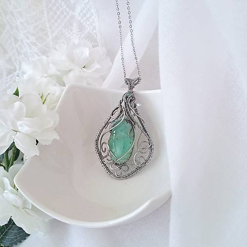 Náhrdelník chryzopras svetlý