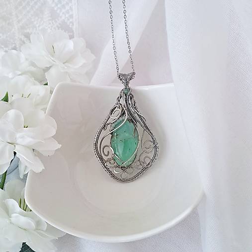 Náhrdelník chryzopras svetlý