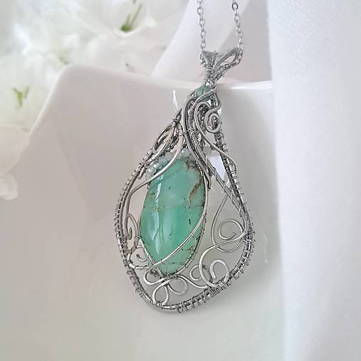 Náhrdelník chryzopras svetlý