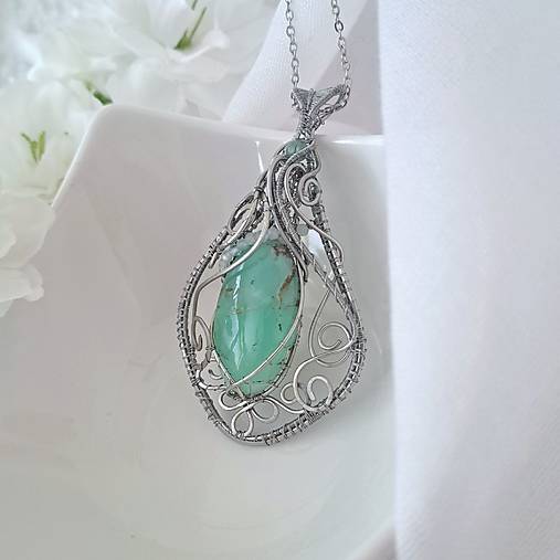 Náhrdelník chryzopras svetlý