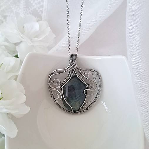 Náhrdelník Vintage labradorit