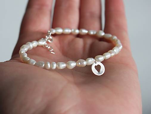 Náramky - Nežný perlový náramok - 18254663_