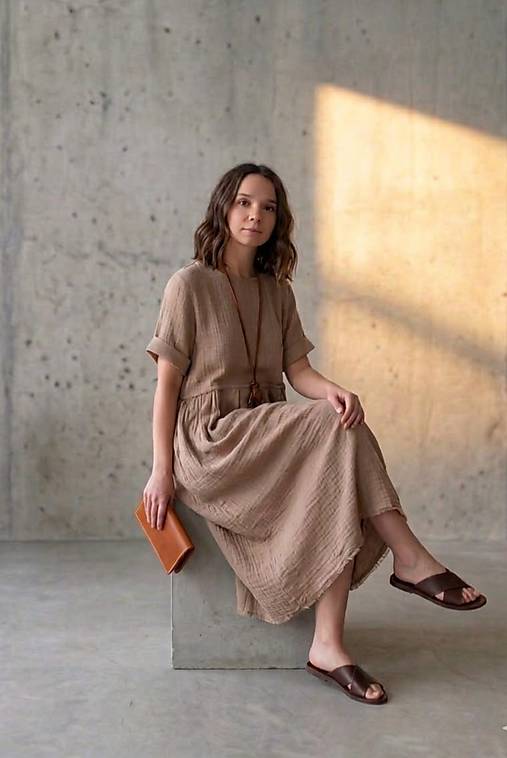Šaty - ⚠️40% ZĽAVA⚠️ Khaki mušelínové šaty FREEDOM2  - 18255863_