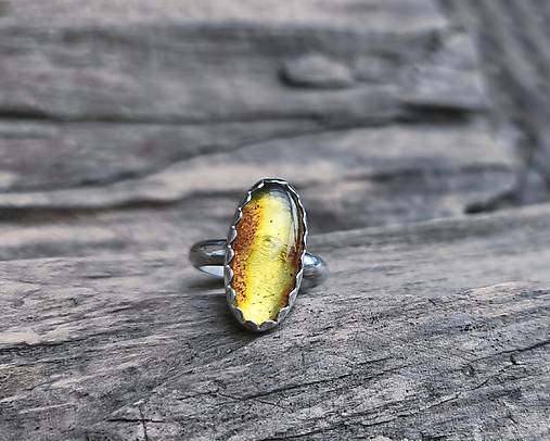 Strieborný Prsteň s Jantárom