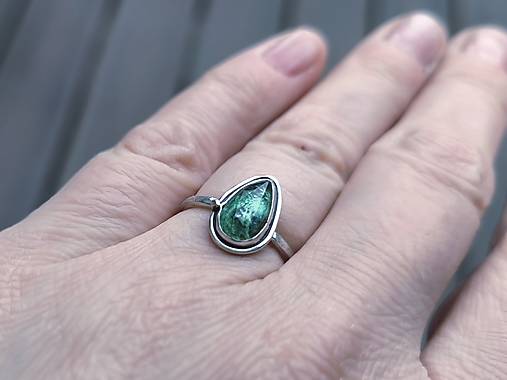 Strieborný Prsteň s Kyanitom