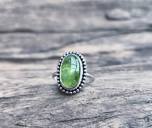 Strieborný Prsteň s Olivínom