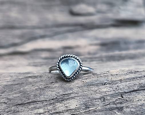 Strieborný Prsteň s Akvamarínom