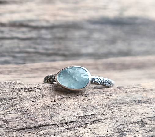 Strieborný Prsteň s Akvamarínom