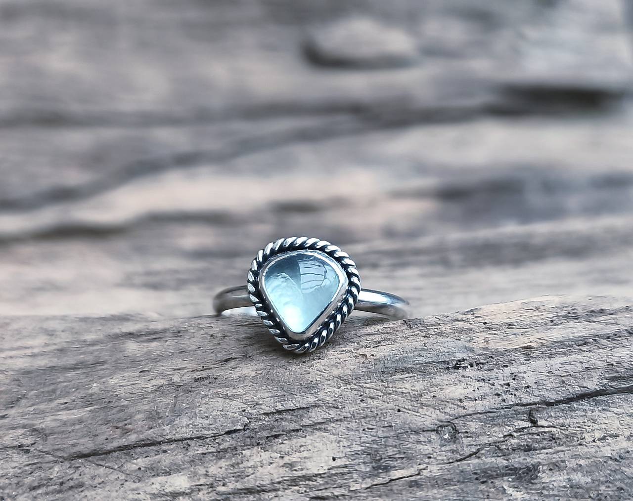 Strieborný Prsteň s Akvamarínom