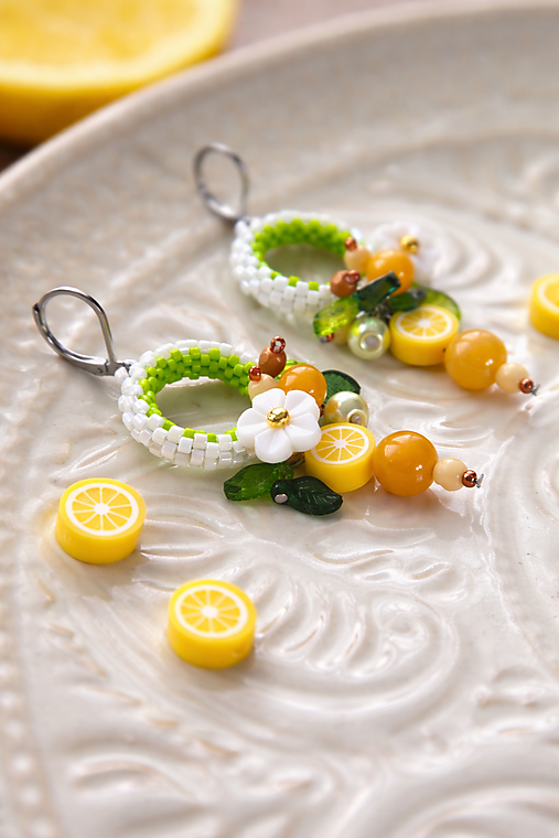 OK náušnice s kalcitom