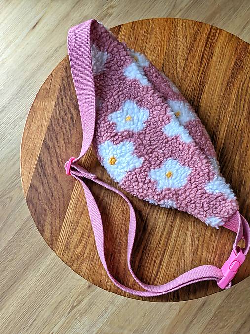 Menčestrová ľadvinka - ružová s kvetmi