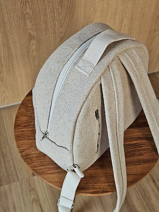 Menčestrový ruksak M O Y - natural