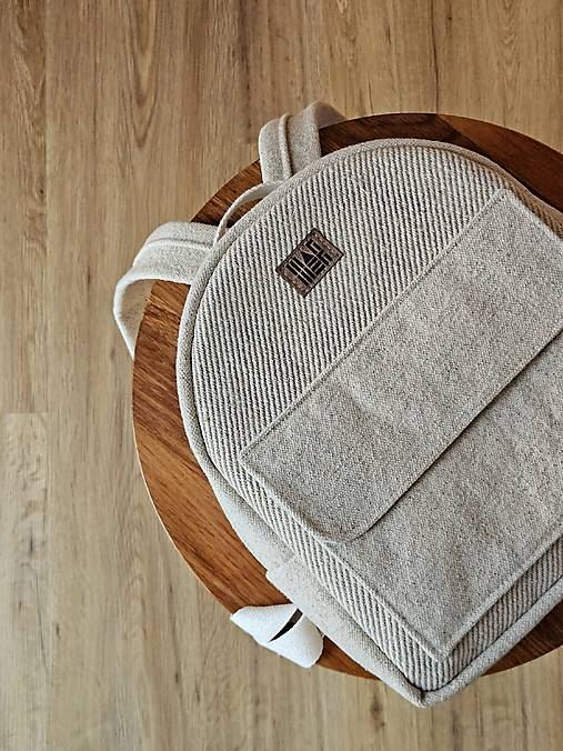 Menčestrový ruksak M O Y - natural