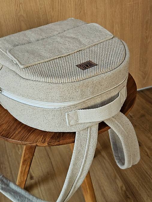 Menčestrový ruksak M O Y - natural