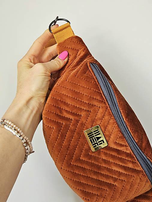 Ľadvinka - L škoricová