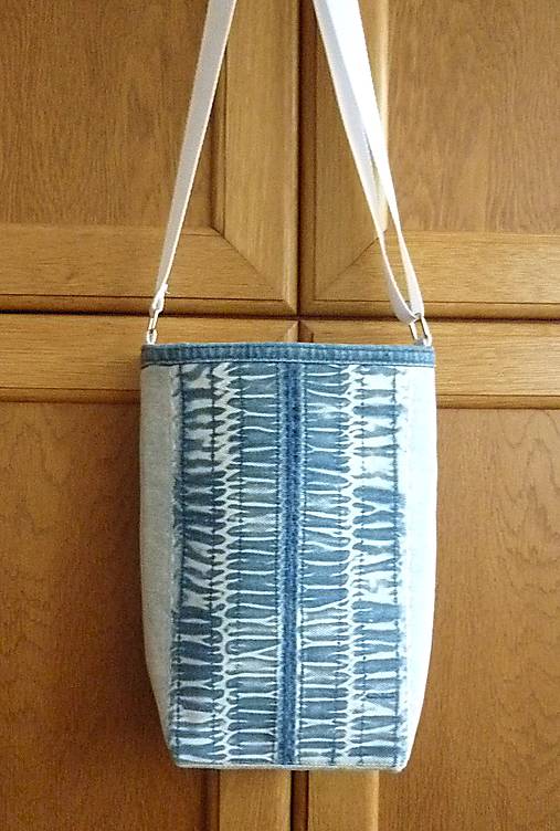 Kabelky - Ríflová taška crossbody (š.21cm, v.25cm, dĺžka ramena nastaviteľná, dno 14x7cm) - 18260722_
