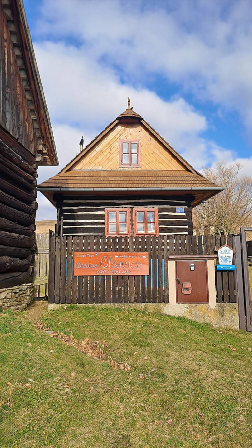 Nádoby - Ručne maľovaná schránka s motívom modrého ornamentu - 18258850_