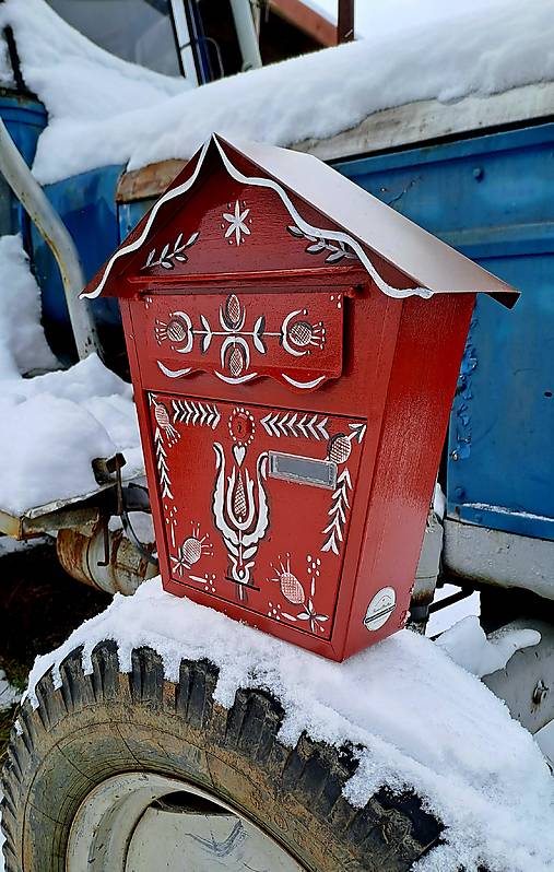 Nádoby - Ručne maľovaná schránka s motívom ľudového ornamentu - 18259681_