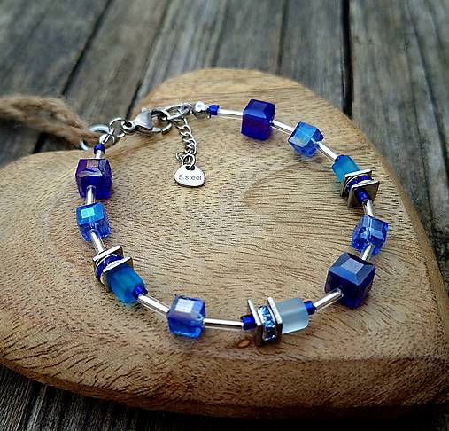 Náramky - Blue Velvet Cubes – moderný nerezový náramok z kociek - 18259069_