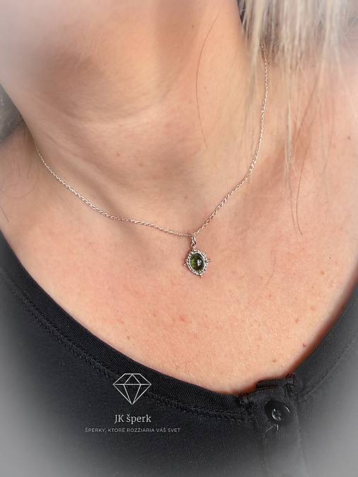 Strieborný 925/1000 prívesok so zeleným turmalínom