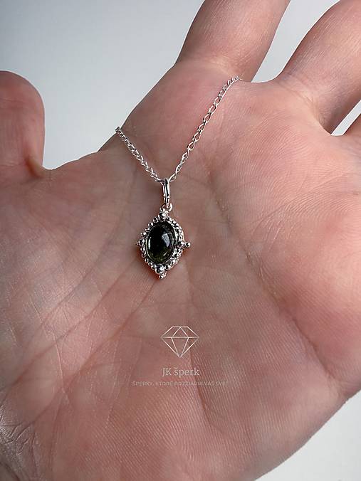 Strieborný 925/1000 prívesok so zeleným turmalínom