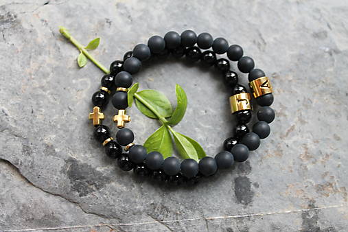 Prvé príjímanie _náramok s krížikom a iniciálkou